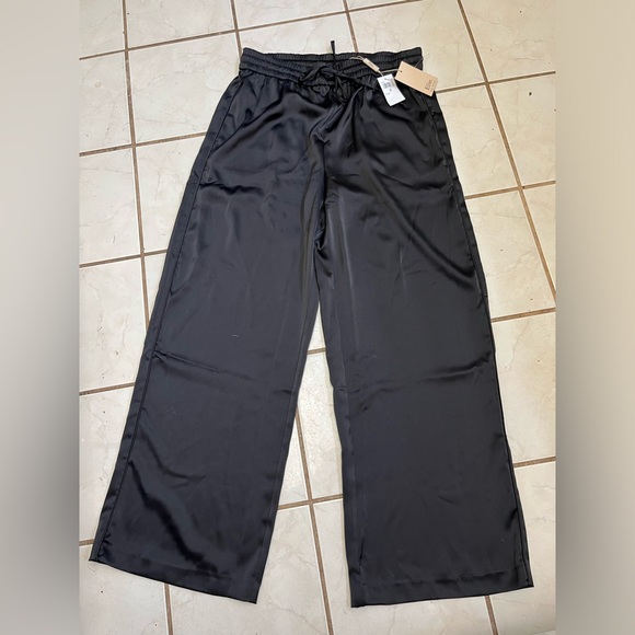 ELIE. ELIE TAHARI NWT! Black Satin Silky High Rise Drawstring Wide Leg Pants L - Picture 2 of 10